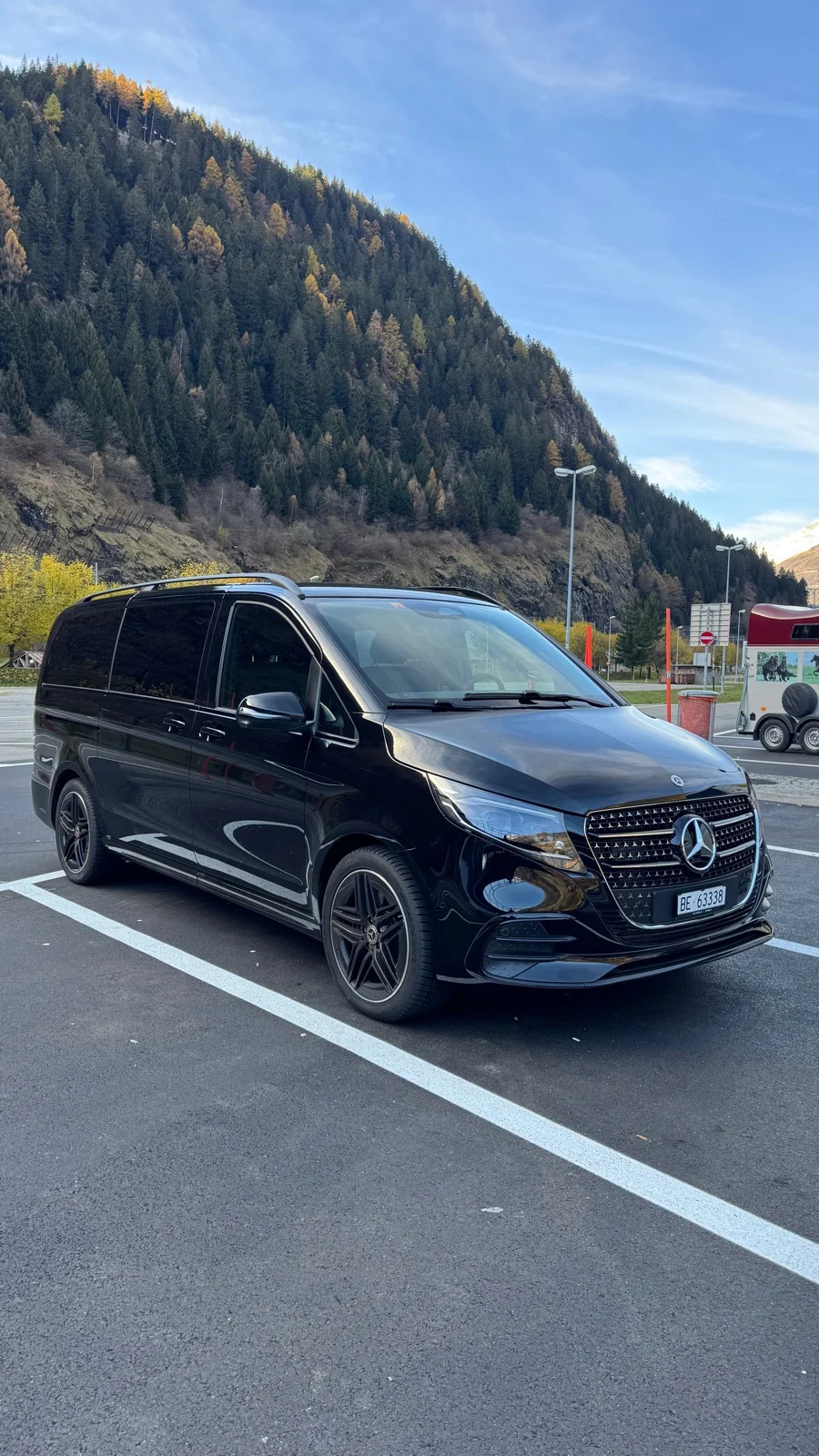 Mercedes-Benz V 300 d Exclusive Swiss Edition 4MATIC (2025)