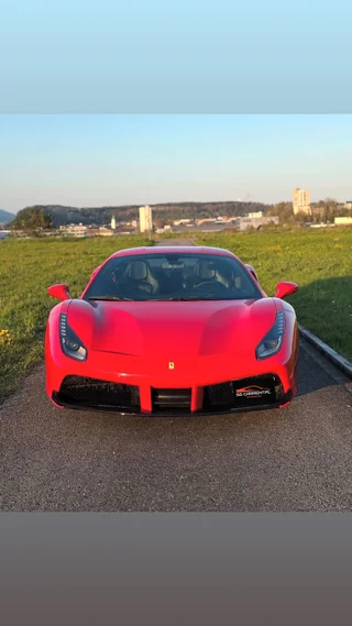 Ferrari 488