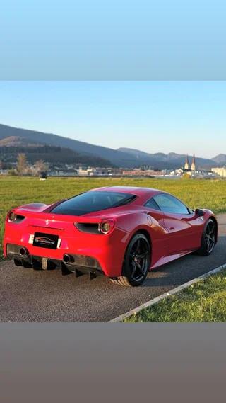 Ferrari 488
