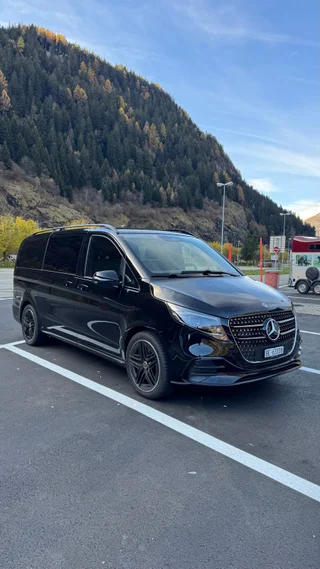 Mercedes-Benz V 300 d Exclusive Swiss Edition 4MATIC (2025)
