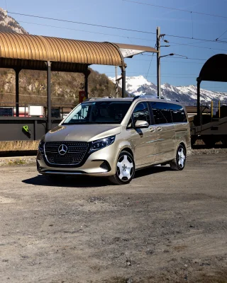 Mercedes-Benz V300