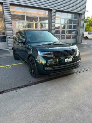 Land Rover LWB P460e