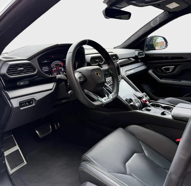 Lamborghini Urus – 7