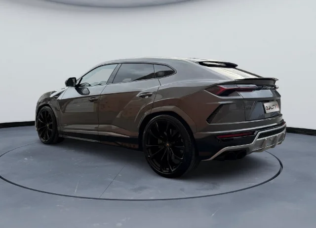 Lamborghini Urus – 3